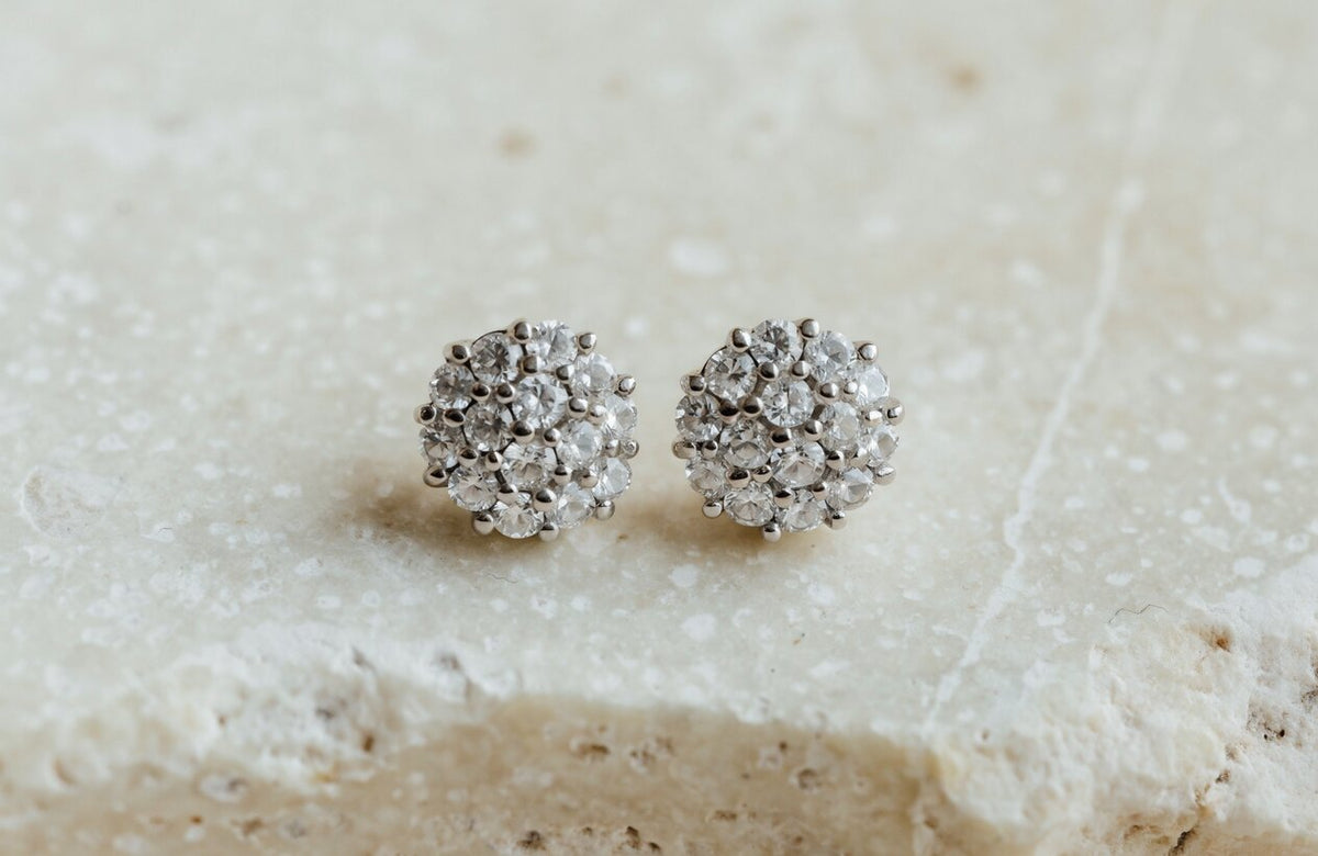 How to Buy Jewelry Online Safely: A 6-Point Checklist