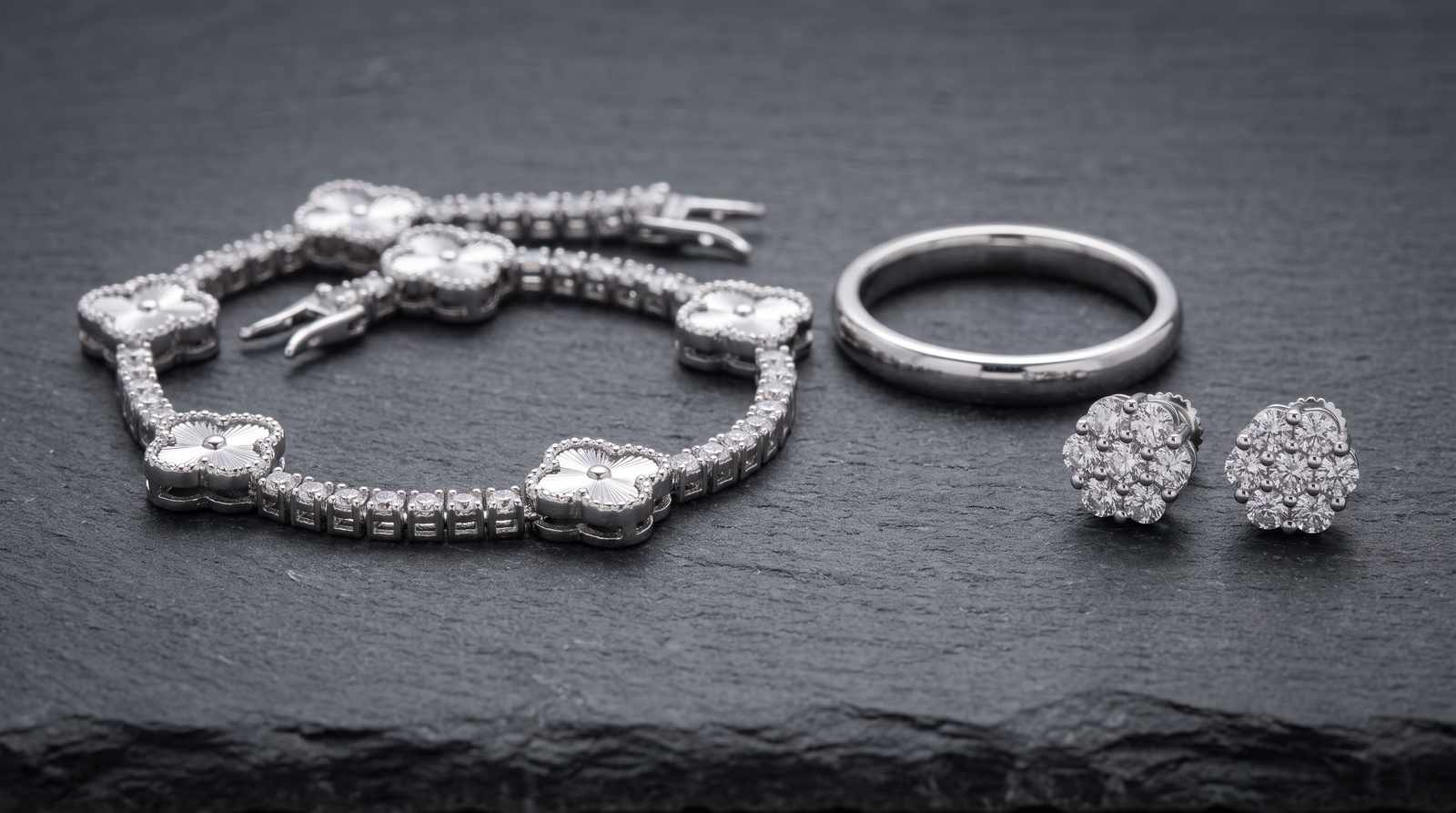 Does Sterling Silver Turn Your Skin Green?