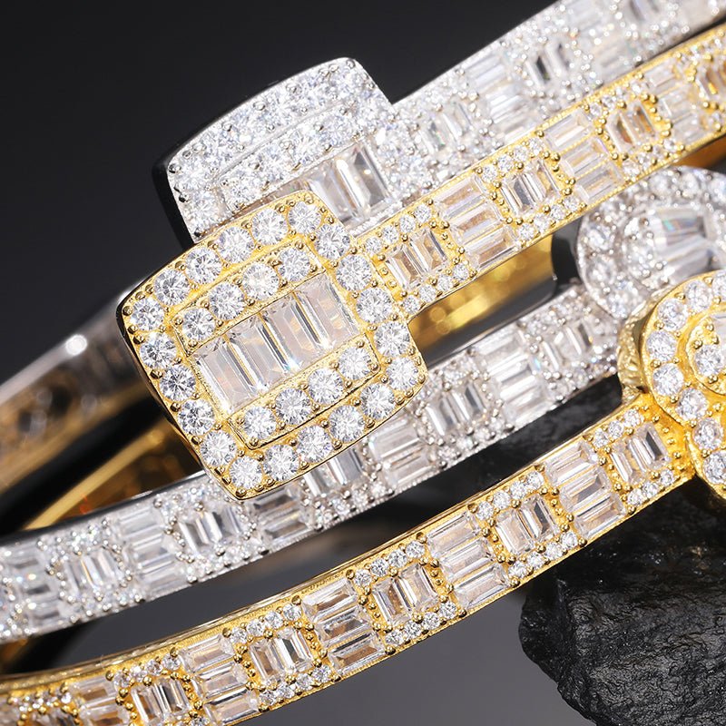 ‘True Motion’ Smooth Line Bangle-Jamilah Jewels